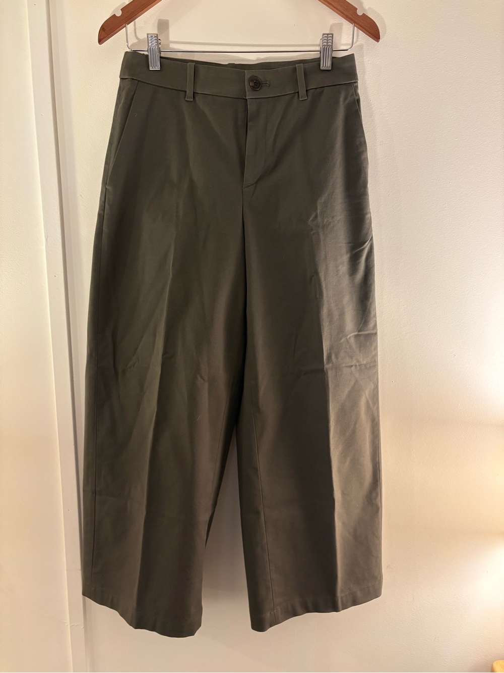 UNIQLO Olive Wide-Leg Chino Pants